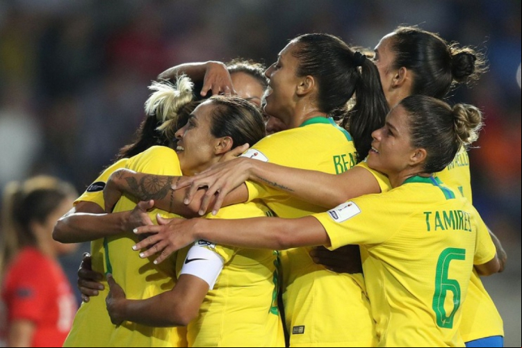 Seleção feminina vem mobilizando a torcida brasileira(foto: Lucas Figueiredo/CBF)