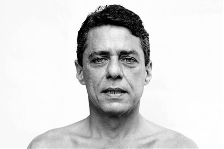Foto do cantor Chico Buarque integra exposição