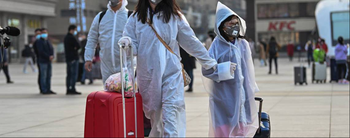 Confinamento em Wuhan encerrou apÃ³s 76 dias  (Hector RETAMAL / AFP) 