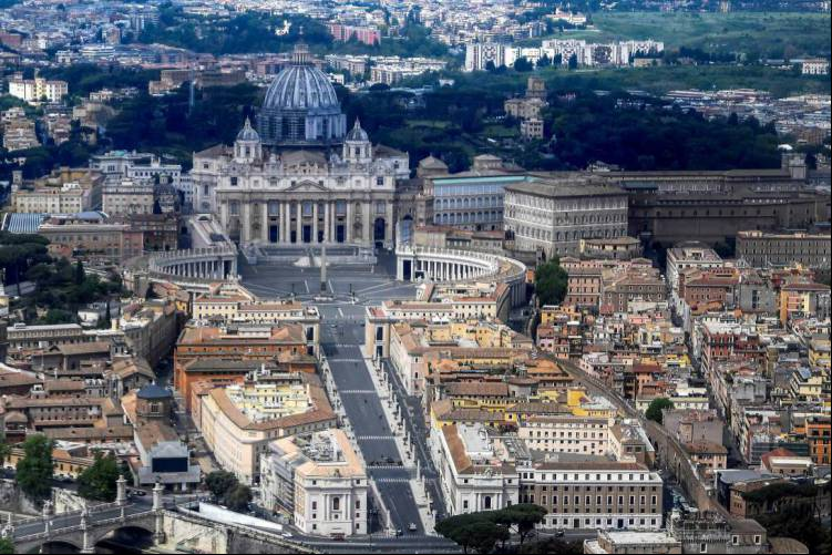 Vaticano., Praça de São Pedro e a Basílica de São Pedro