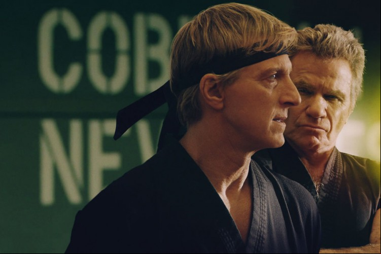 Cobra Kai se a três décadas após o Torneio de All Valley, do filme clássico