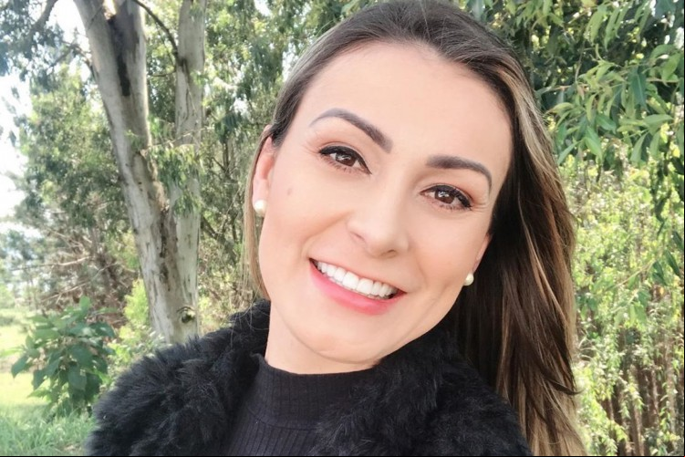 Andressa Urach estaria dependendo do auxílio de pessoas próximas para se sustentar
