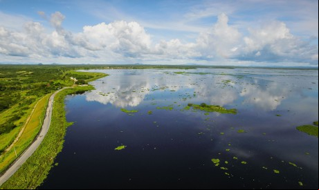 Açude Araras, o quarto maior do Ceará, sangrou neste domingo. Foto de apoio ilustrativo.  