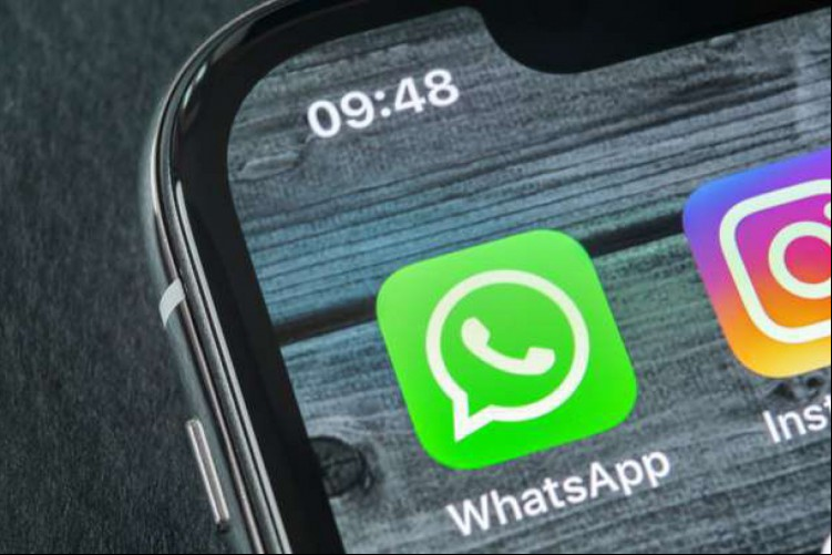 Saiba como colocar músicas em fotos para publicar no status do WhatsApp.