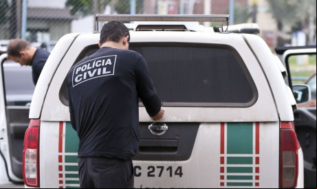 Dois homens foram presos pela Polícia Civil e encaminhados para a Delegacia Metropolitana de Cascavel 