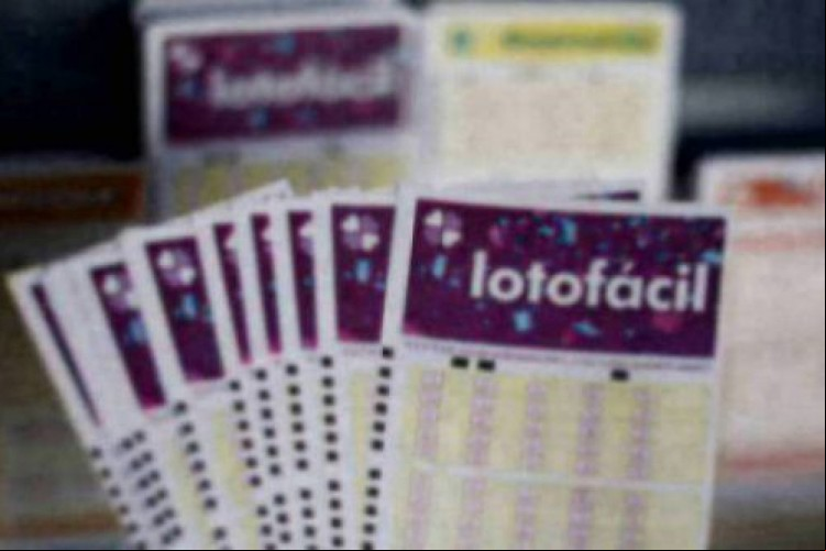 Lotofácil: Resultado Concurso 3393, sexta-feira, 16 de maio de 2025 (16/05/25). O prêmio é de R$ 1,8 milhão