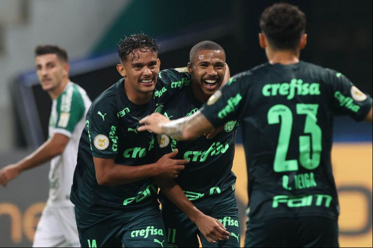 Palmeiras visita hoje o Internacional em jogo do Campeonato Brasileiro 2021; veja onde assistir ao vivo à transmissão, provável escalação, horário e arbitragem