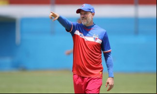 FORTALEZA, CE, BRASIL, 19-09-2017: Antônio Carlos Zago, técnico do Fortaleza. Treino do Fortaleza no Pici. (Foto: Fábio Lima/O POVO)
