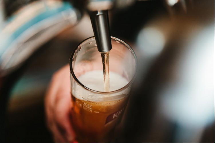 Cervejarias concorrentes devem seguir alta dos preços