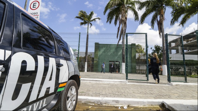 Foto de apoio ilustrativo. Foragido do Ceará, suspeito de estuprar homem de 50 anos é preso em Pernambuco 