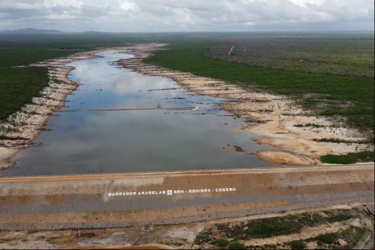 DIVERSOS fatores são considerados ao avaliar a segurança de uma barragem