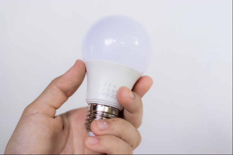 Conta de luz do cearense terá reajuste na tarifa de luz a partir de sexta-feira, 22 de abril