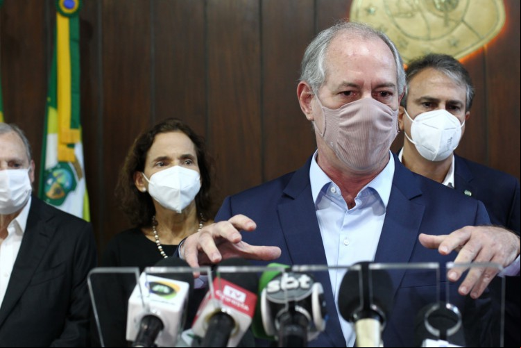 Ciro Gomes afirma que não sabe mais se Camilo é um aliado no Ceará
