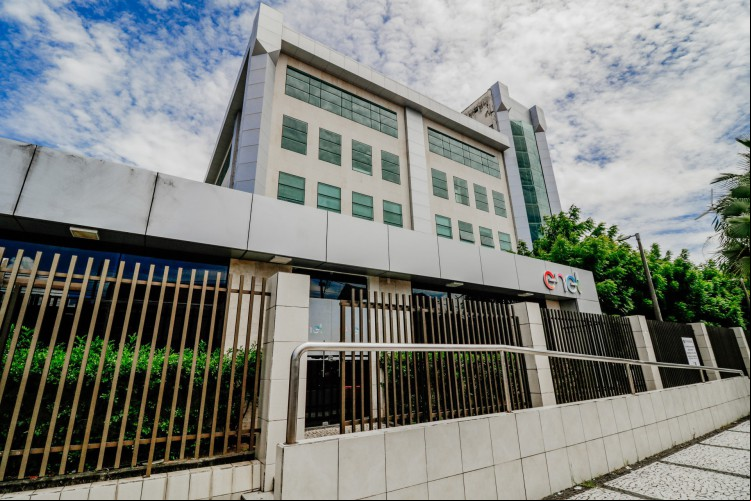 Enel contesta cálculos de provedores de internet no ree de custos ao consumidor decorrente da cobrança de uso dos postes. 
