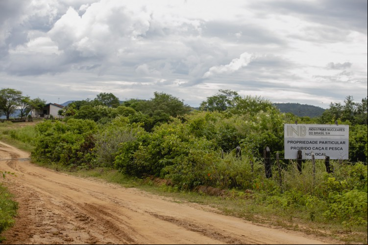 Jazida de urânio, de responsabilidade da INB, é localizada a 70km da comunidade que teve água com concentração do metal acima do permitido em Santa Quitéria