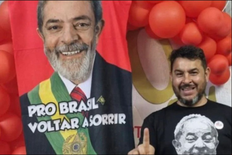￼Guarda municipal Marcelo Arruda comemorava 
50 anos em festa no Paraná