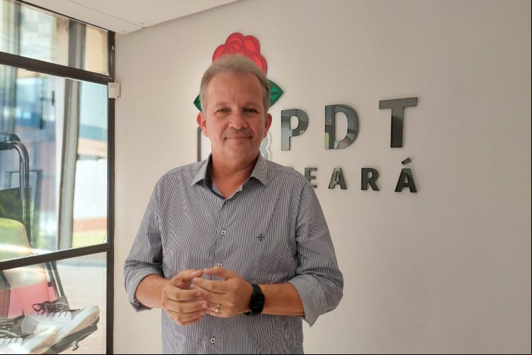 Deputado federal André Figueiredo (PDT) comentou sobre atritos entre Sarto e Elmano