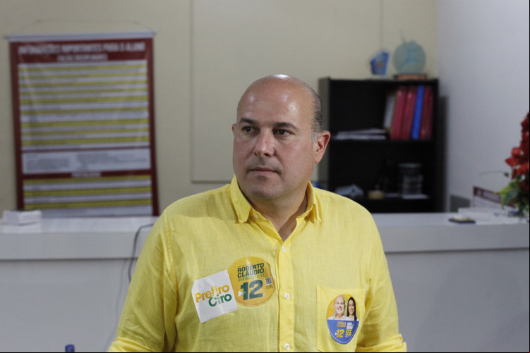 Roberto Claudio assume comando do PDT, não mais em comissão provisória
