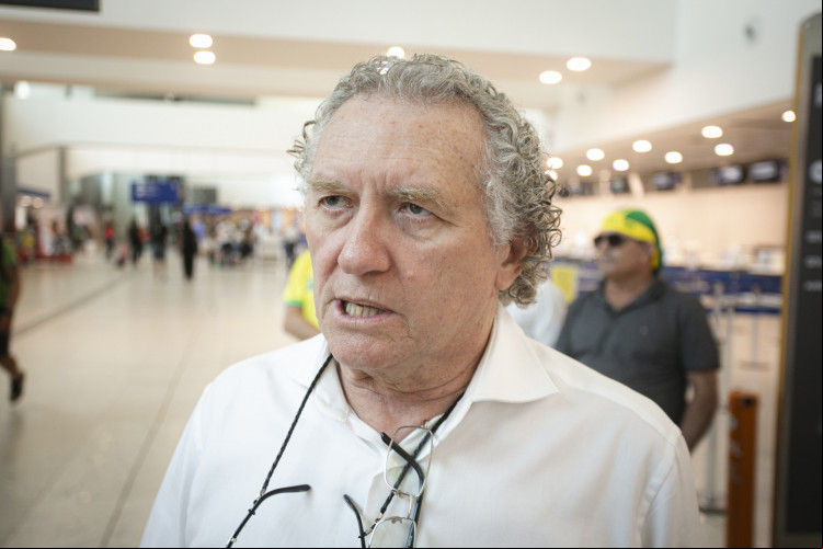 Prefeito de Sobral, Oscar Rodrigues critica consórcio do lixo: "Prejuízo para as cidades"