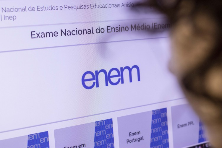 Redação do Enem 2022 será realizada no primeiro dia do exame, dia 13/11. Saiba mais sobre as competências exigidas na prova discursiva