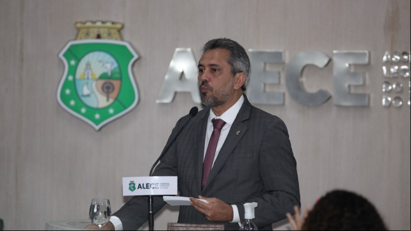 Elmano de Freitas, governador