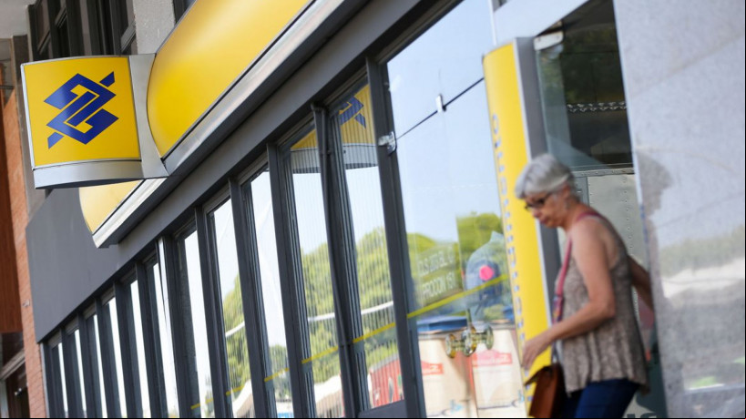 Brasília - De 19 a 31 de outubro, 1.334 agências do Banco do Brasil em todo o país abrirão uma hora mais cedo para atendimento aos cotistas do Pasep (Marcelo Camargo/Agência Brasil)