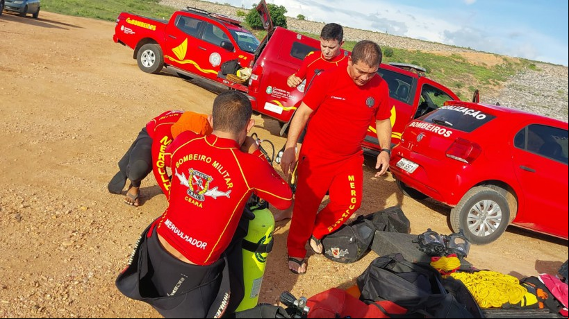 Guarnições do Corpo de Bombeiros encontraram corpo na manhã deste sábado, 25