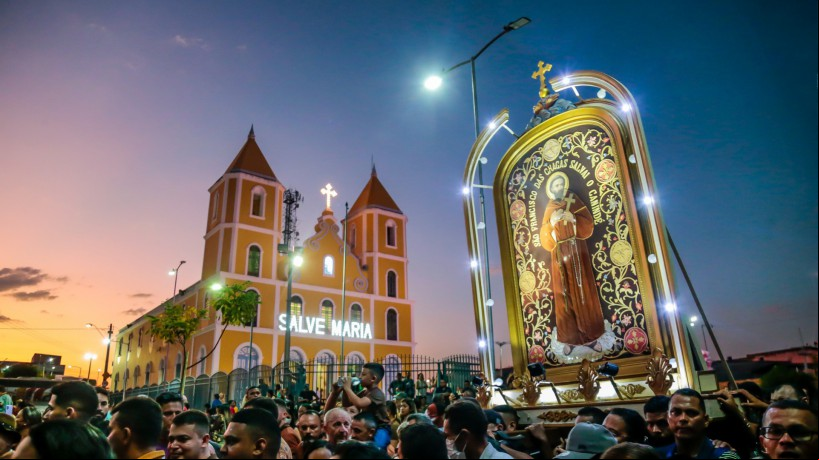 Foto de apoio ilustrativo (exposição São Francisco das Chagas de Canindé). A programação envolve missas, atendimento a confissões, procissões e novenas 