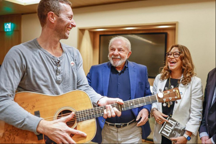 Lula, Janja e Chris Martin, do Coldplay, em encontro em março, no Rio de Janeiro