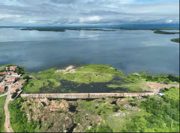 ￼AÇUDE Araras fica na Bacia do Acaraú que soma 74,91% da capacidade 