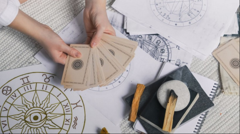 Entenda por que a astrologia é uma ferramenta de autoconhecimento