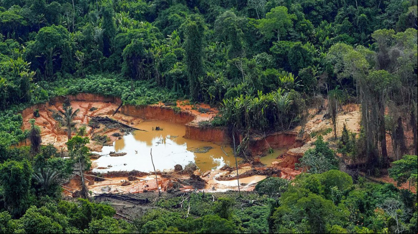 Surucucu (RR), 11/02/2023 - GARIMPO: ação coordenada do governo federal no território Yanomami encontra comunidade de povo indígena isolado (Moxihatëtë), sem nenhum contato com a sociedade. Eles vivem há apenas 15 km de um ponto de garimpo. Foto: Leo Otero/MPI