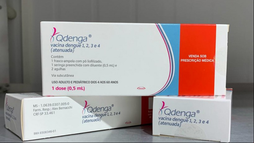 Vacina atenuada QDenga, contra dengue