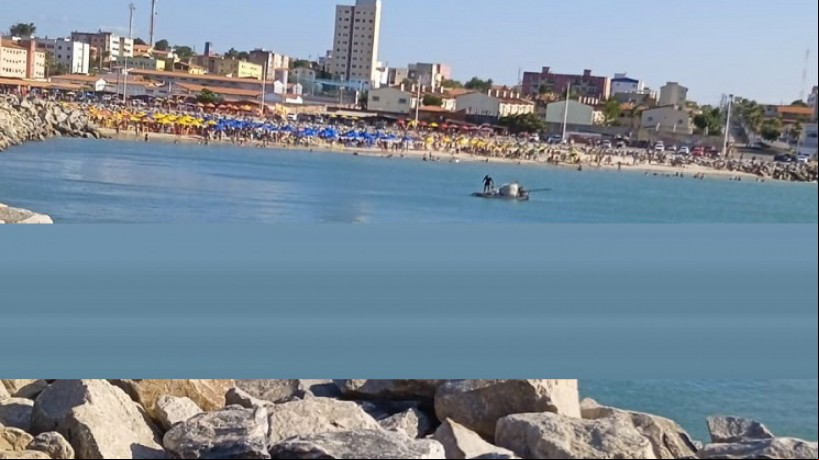Momento em que o corpo foi encontrado na Praia do Icaraí