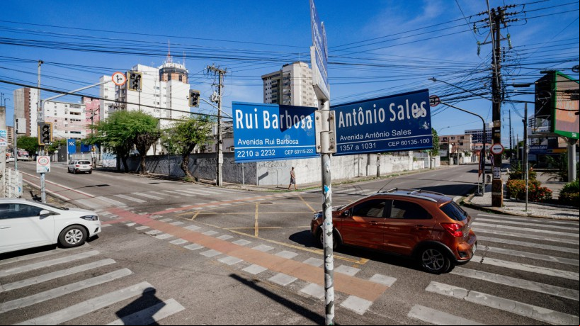 A série de obras conclui os trabalhos feitos no final de março, no qual a Secretaria de Conservação e Serviços Públicos concluiu o recapeamento do trecho e a aplicação de novo asfalto.