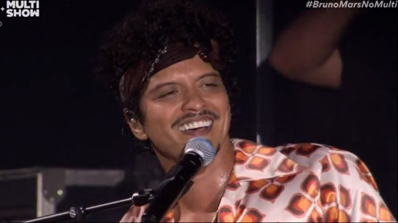 Residência de Bruno Mars em Las Vegas deve continuar até quitação de dívida do cantor com jogos de aposta