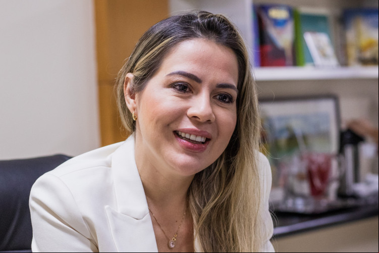 Onélia Santana secretária da Proteção Social do Governo do Ceará