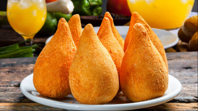 Coxinha sem leite (Imagem: rocharibeiro | Shutterstock)