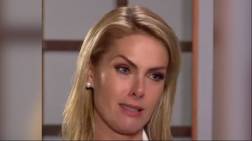Ana Hickmann entrega filho ao ex-marido após acusação de alienação parental
