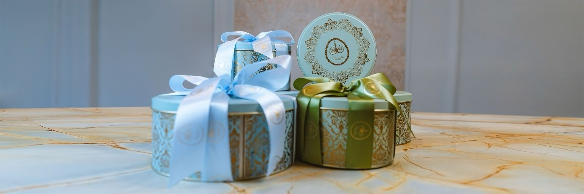 "Bolo na lata", Confité oferece uma opção de mimo para o Natal em sua linha de comidas presenteáveis. "Bolo na lata", Confité oferece uma opção de mimo para o Natal em sua linha de comidas presenteáveis.
