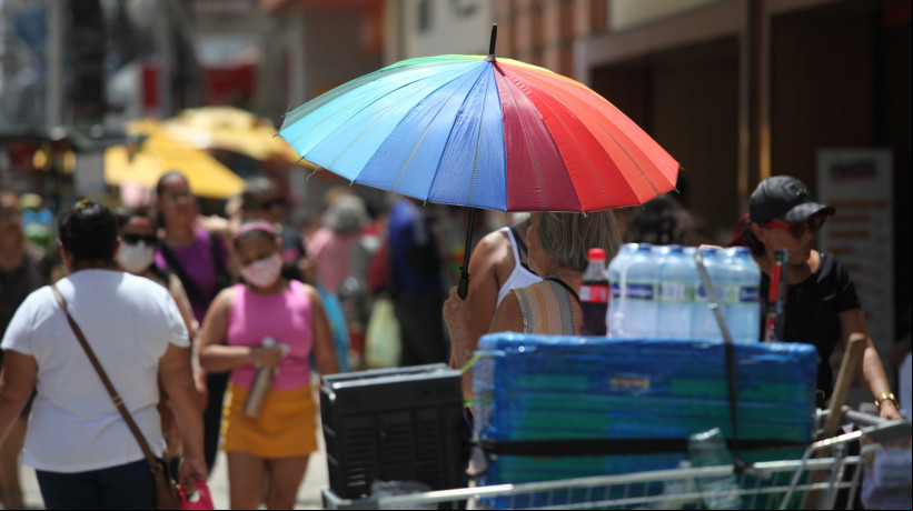 Temperaturas podem superar 35°C até a próxima sexta, 30, por diminuição da nebulosidade no Ceará, principalmente nas macrorregiões da Jaguaribana e do Litoral Norte