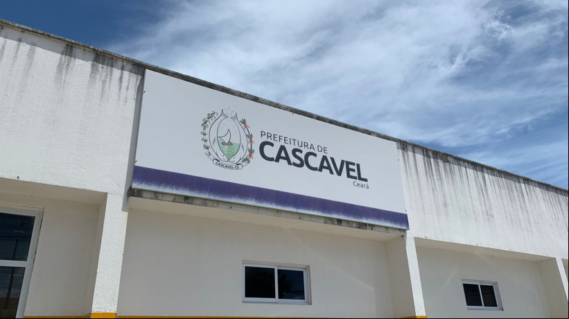 Fachada da Prefeitura de Cascavel, na Região Metropolitana de Fortaleza (RMF)