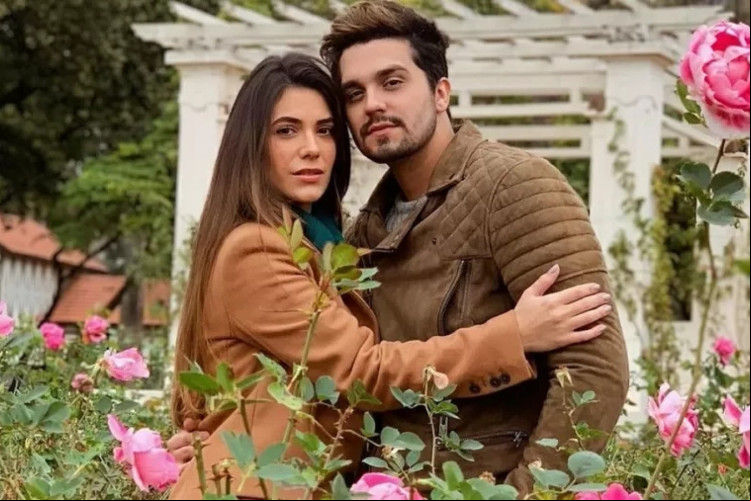 Luan Santana e Jade Magalhães confirmaram o relacionamento; casal havia se separado em 2020