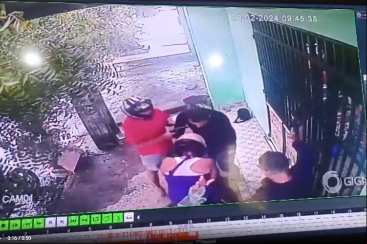 Câmeras de vigilância registraram o crime