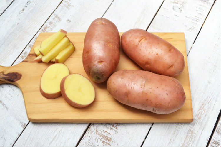 Há diversos tipos de batata para utilizar na cozinha (Imagem: Leka Talamoni | Shutterstock)