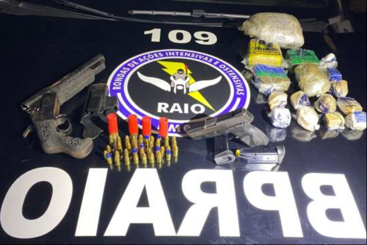 suspeitos foram autuados por crimes como tentativa de homicídio e posse ilegal de arma de fogo