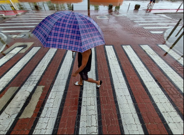 Imagem de apoio ilustrativo: chuvas devem se manter sobre o litoral pelo menos até domingo 