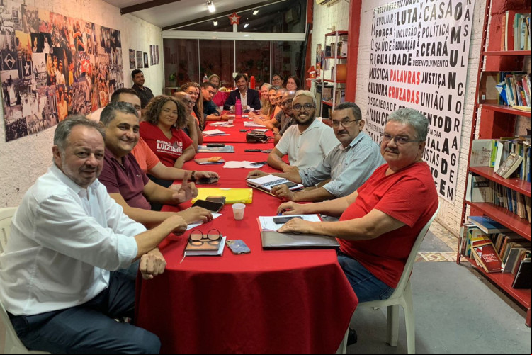 REUNIÃO da Executiva municipal do PT Fortaleza realizada nesta quarta-feira, 6