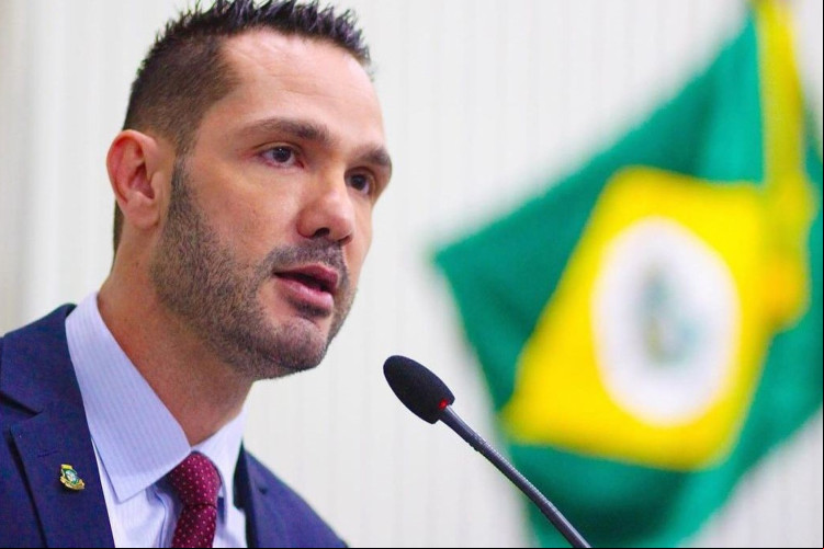 GUILHERME BISMARCK se considera alvo de