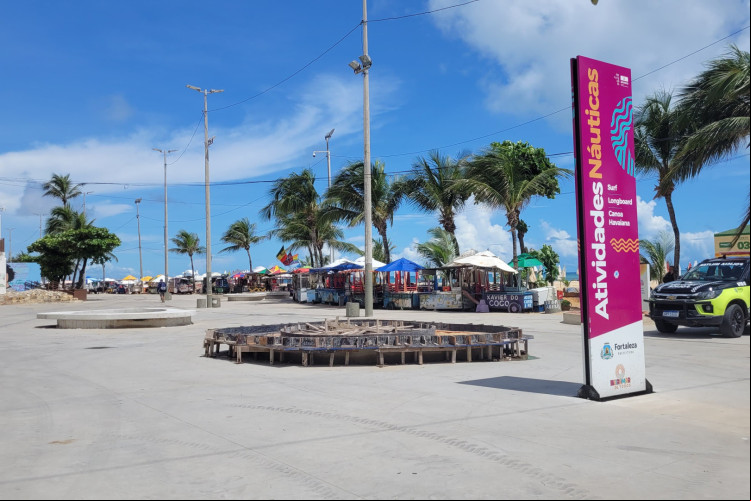 Movimento era fraco na manhã desta quarta-feira, 13, na Praia de Iracema